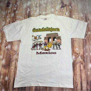 Guadalajara Mexico Graphic T-Shirt Size XL 
Unisex